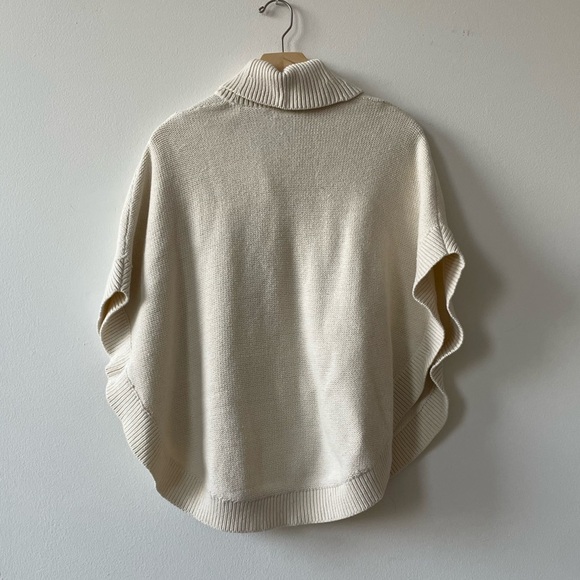 Women's Sweater Poncho - Picture 2 of 3